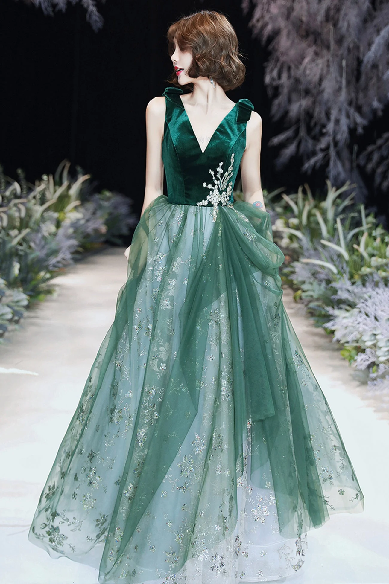 solvbao Green Velvet Tulle Long Prom Dresses, V-Neck Green Evening Dresses - Deanwangkt