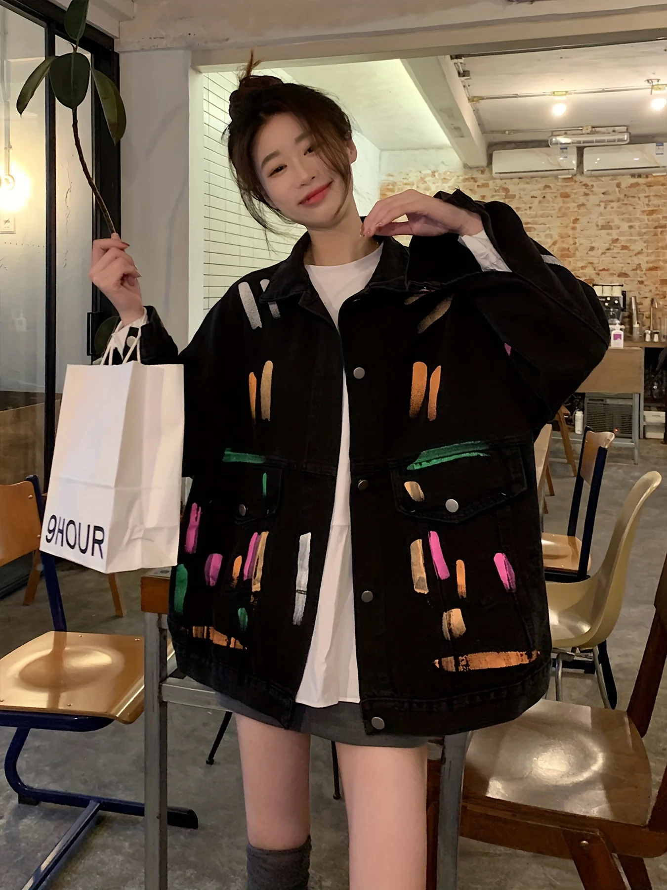 Black Graffiti Chic Denim Coat, Long Sleeves Loose Fit Lapel Denim Jacket, Women's Denim Clothing - Deanwangkt