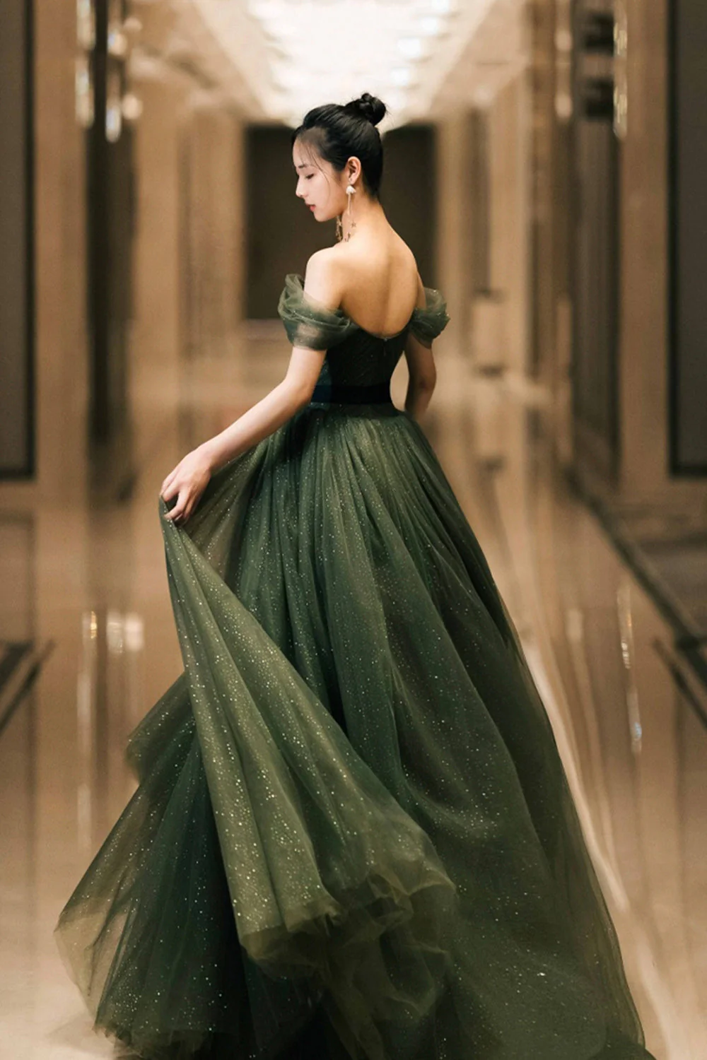 solvbao Beautiful Green Tulle Long Prom Dress, A-Line Off the Shoulder Graduation Dress - Deanwangkt