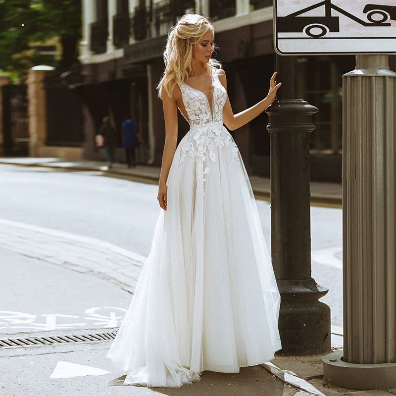 Boho Wedding Dresses  Deep V-Neck Appliques Lace Pearls Butons Back A-Line Tulle Formal Gown Beach Simple Bridal Dress - Deanwangkt