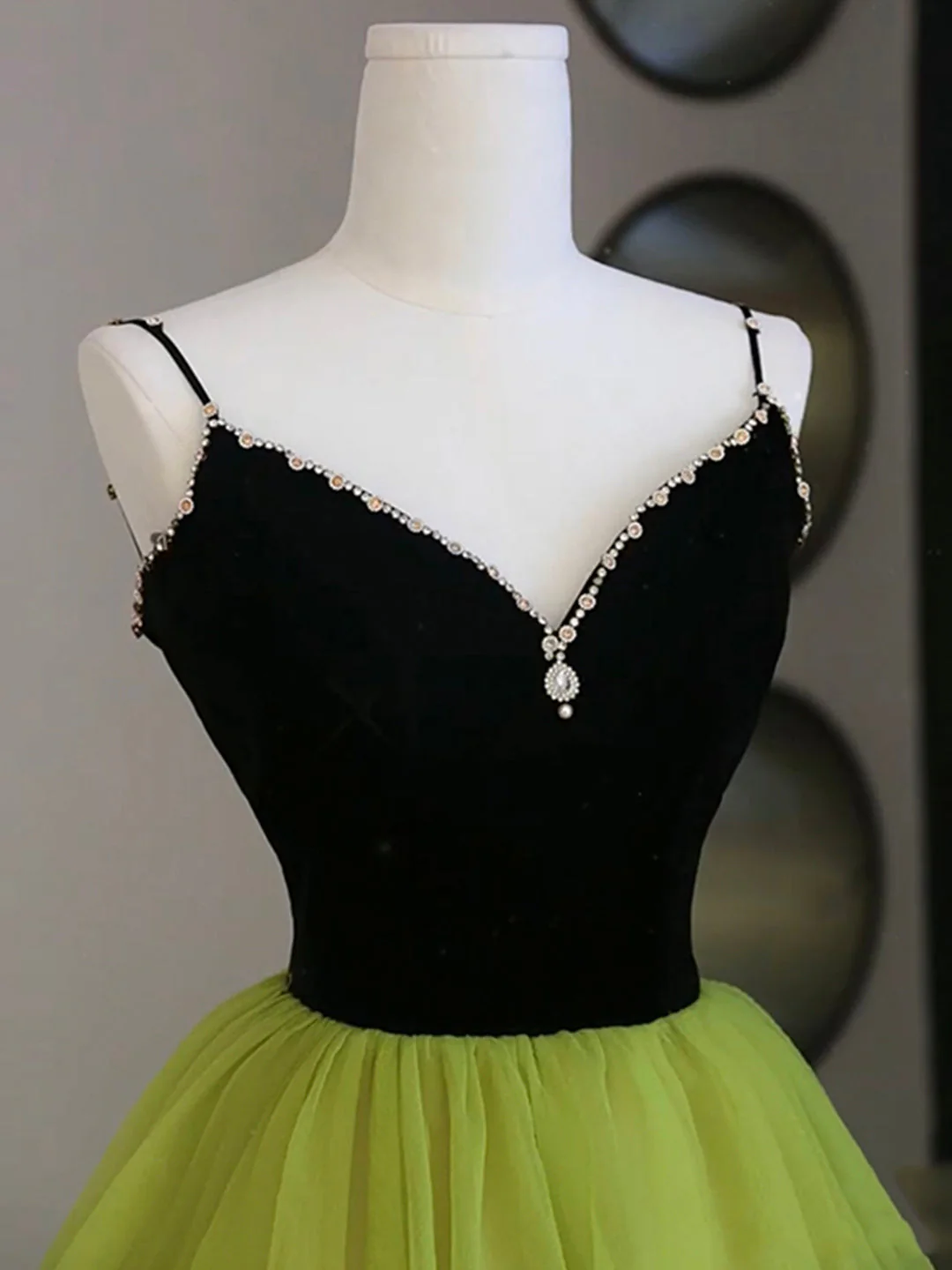 solvbao Black Velvet and Green Tulle Long Prom Dress, Green V-Neck Evening Dress - Deanwangkt