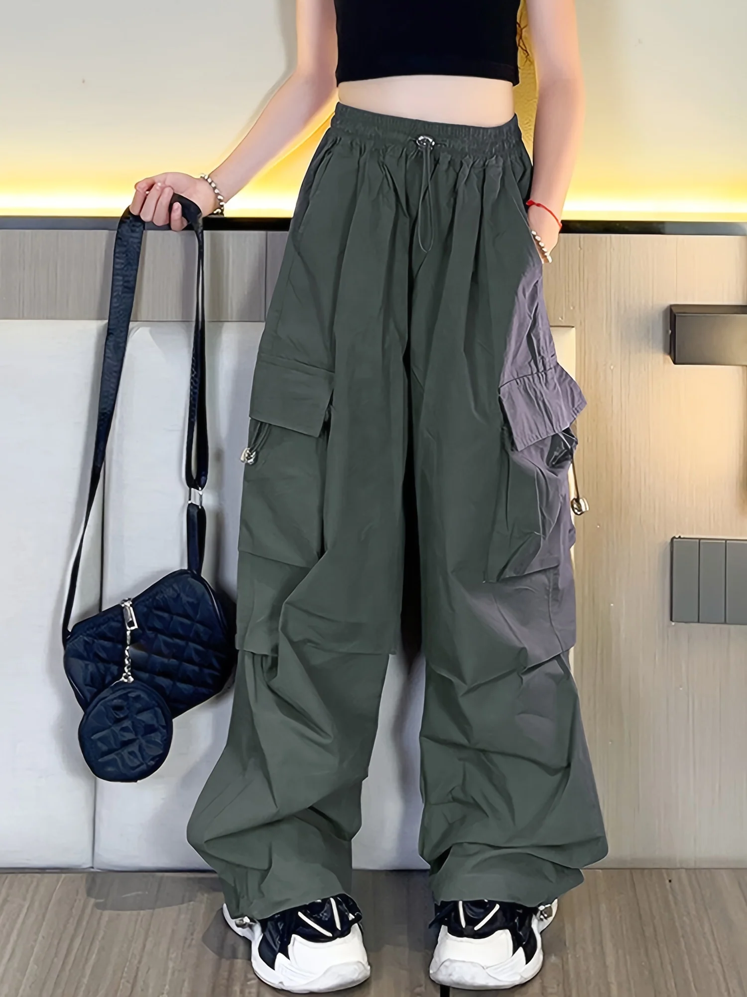 Girls Streetwear Big Pockets Loose Fit High-waisted Cargo Pants - Deanwangkt