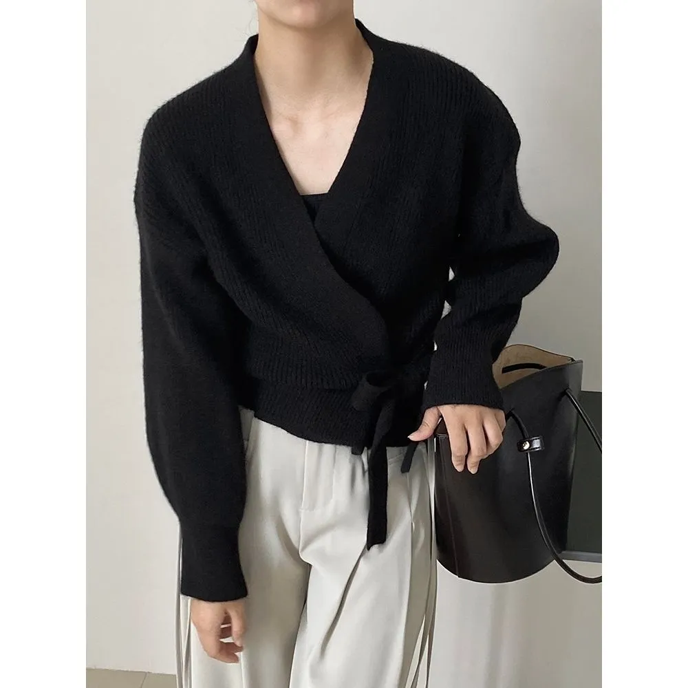 deanwangkt Early Autumn Bow Tie V-Neck Knit Women's Short High Waist Cardigan Sweater Coat Overlay Design Sense Top - Deanwangkt