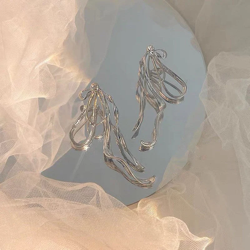 deanwangkt New Punk Style Liquid butterfly Stud Earring for Woman Cool Metal Butterfly Earrings Y2K Aesthetic Jewelry Party Gift - Deanwangkt