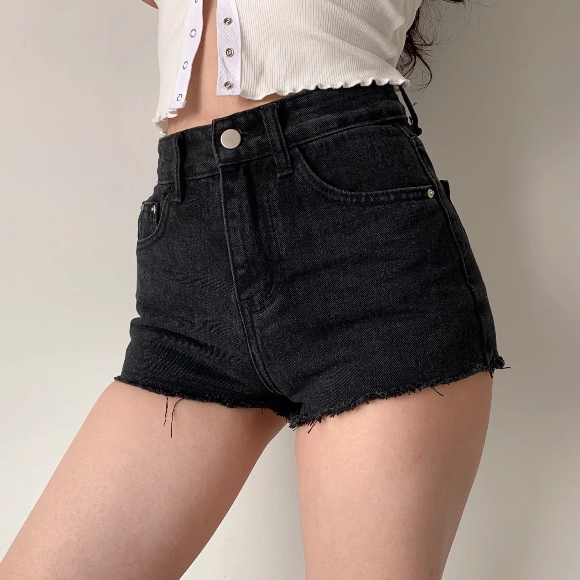 deanwangkt - Frayed High Waist Denim Shorts - Deanwangkt