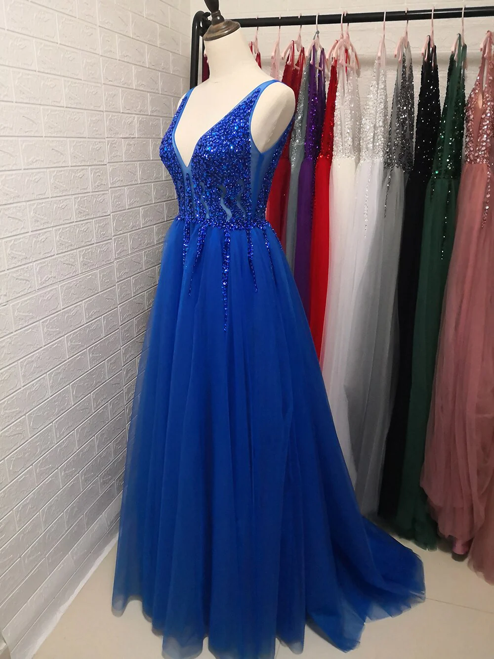 Sexy V-Neck Long Prom Dresses  Beaded Beading Crystal High Splits Backless A-Line Formal Gown Party Dress - Deanwangkt