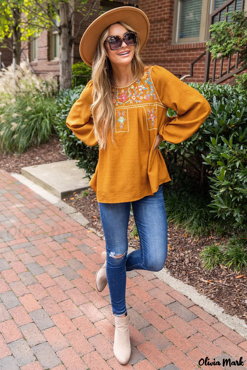 Deanwangkt - Orange blouse with embroidered flowers and puff sleeves - Deanwangkt