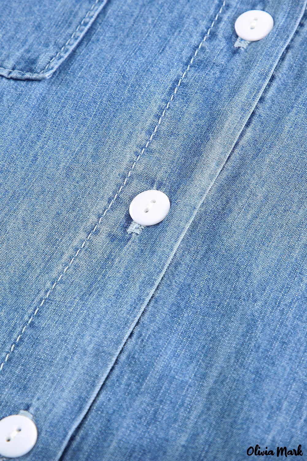 Deanwangkt - Buttoned denim shirt with turn-down collar and long sleeves - Deanwangkt