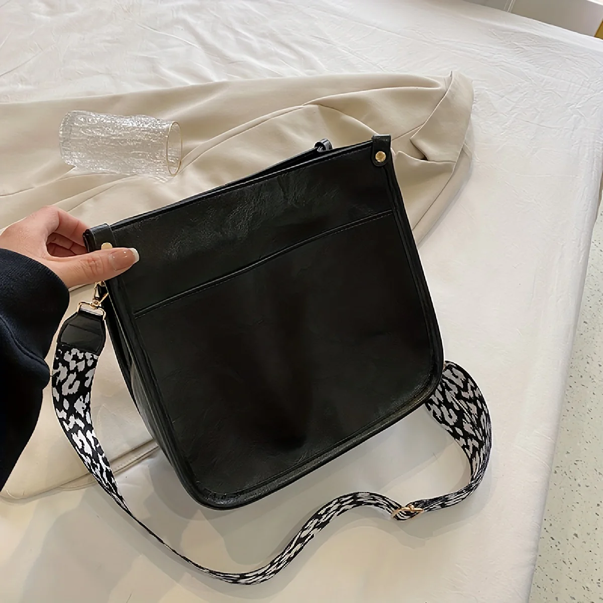 Retro Crossbody Bag For Women, Solid Color Shoulder Bag, Saddle Bag With Leopard Guitar Strap - Deanwangkt