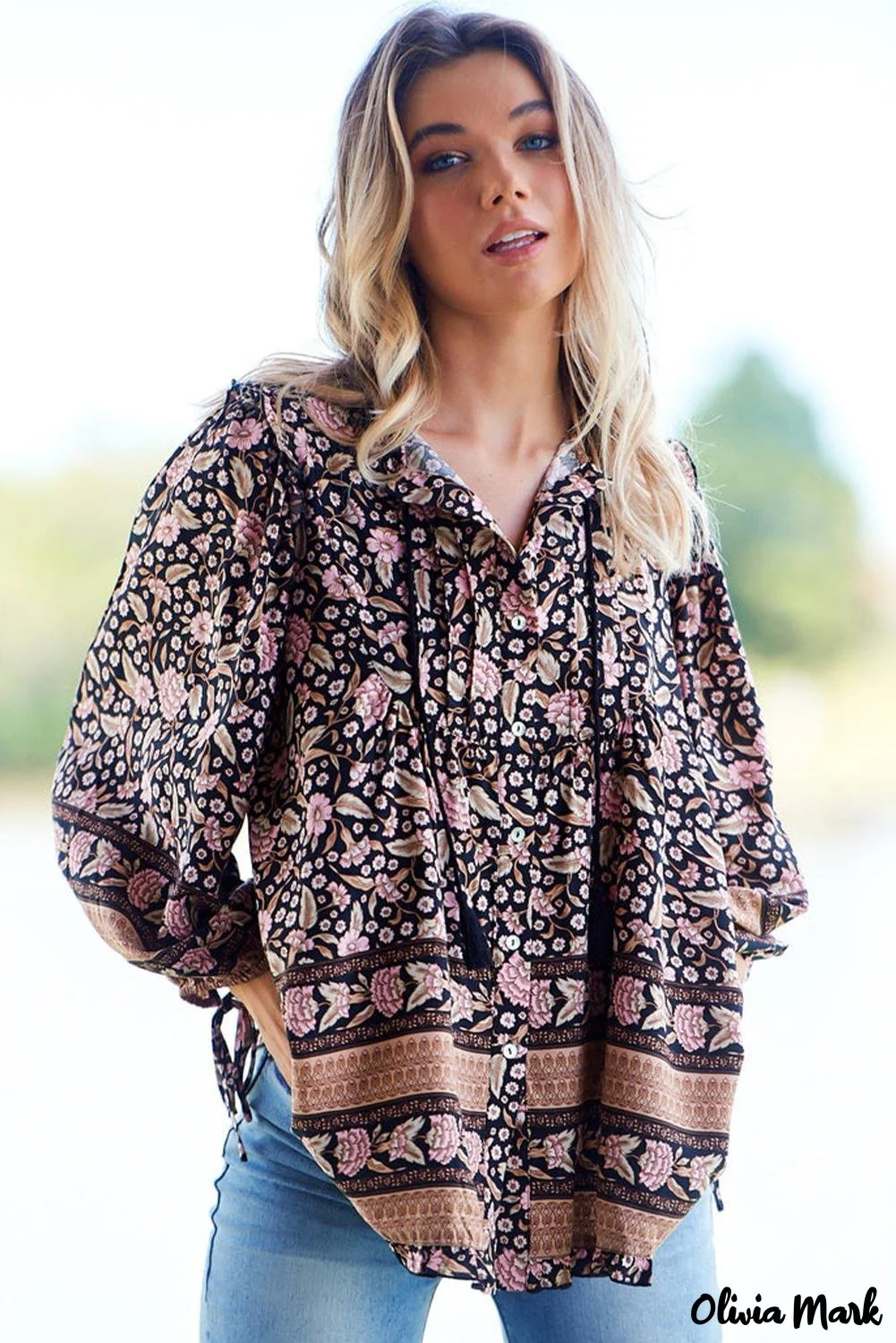 Deanwangkt - Loose black shirt with vintage bohemian floral print - Deanwangkt