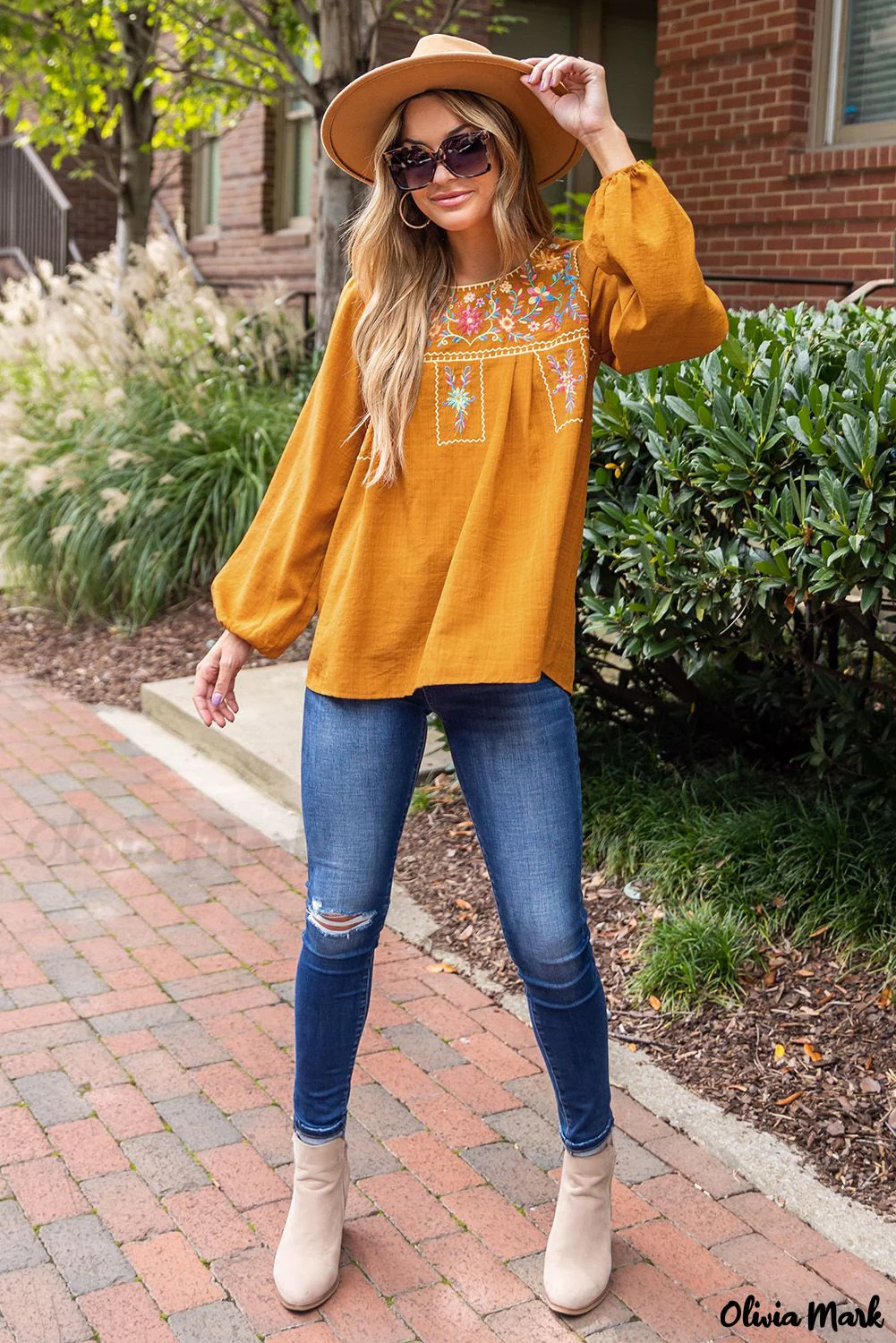 Deanwangkt - Orange blouse with embroidered flowers and puff sleeves - Deanwangkt