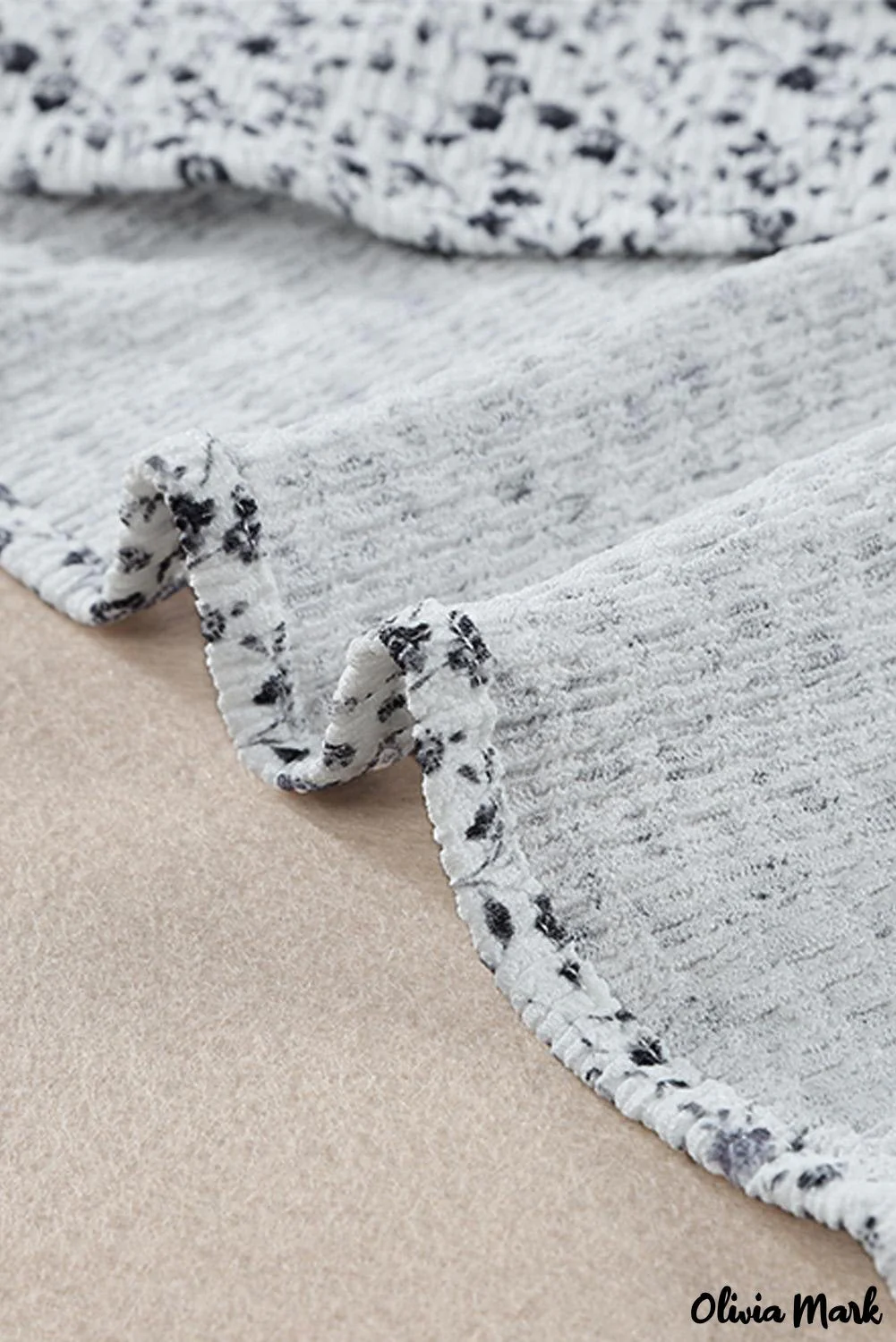Deanwangkt - Black Floral Smocked Puff Sleeve Blouse - Deanwangkt