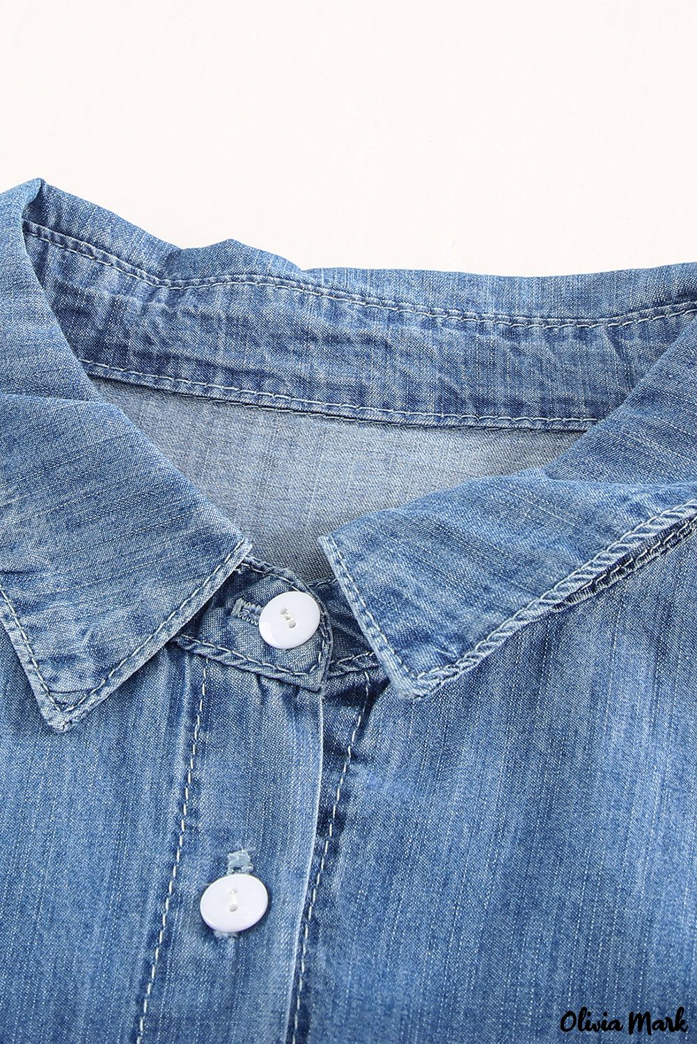 Deanwangkt - Buttoned denim shirt with turn-down collar and long sleeves - Deanwangkt