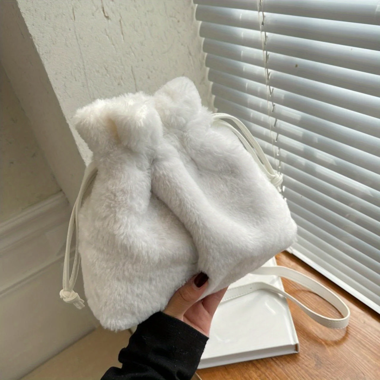 Stylish Plush Bucket Bag, Solid Color Drawstring Lucky Bag, Perfect Crossbody Bag For Daily Use - Deanwangkt