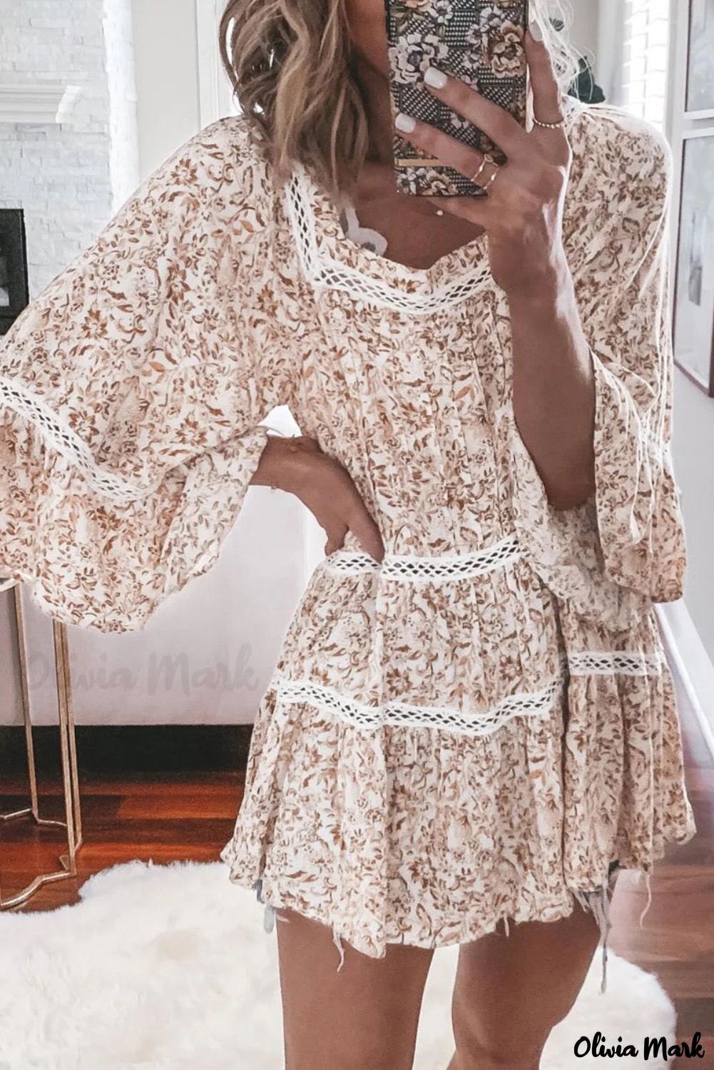 Deanwangkt - Loose beige tunic with flowers and hollowed out lace - Deanwangkt