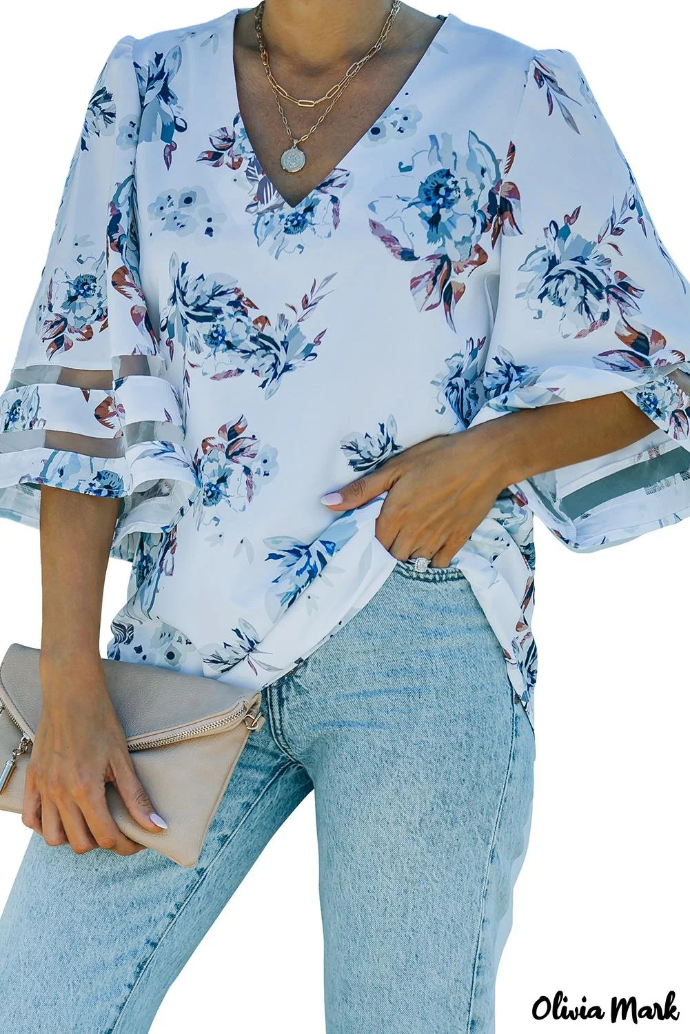 Deanwangkt - White floral blouse with 3/4 flared sleeves - Deanwangkt