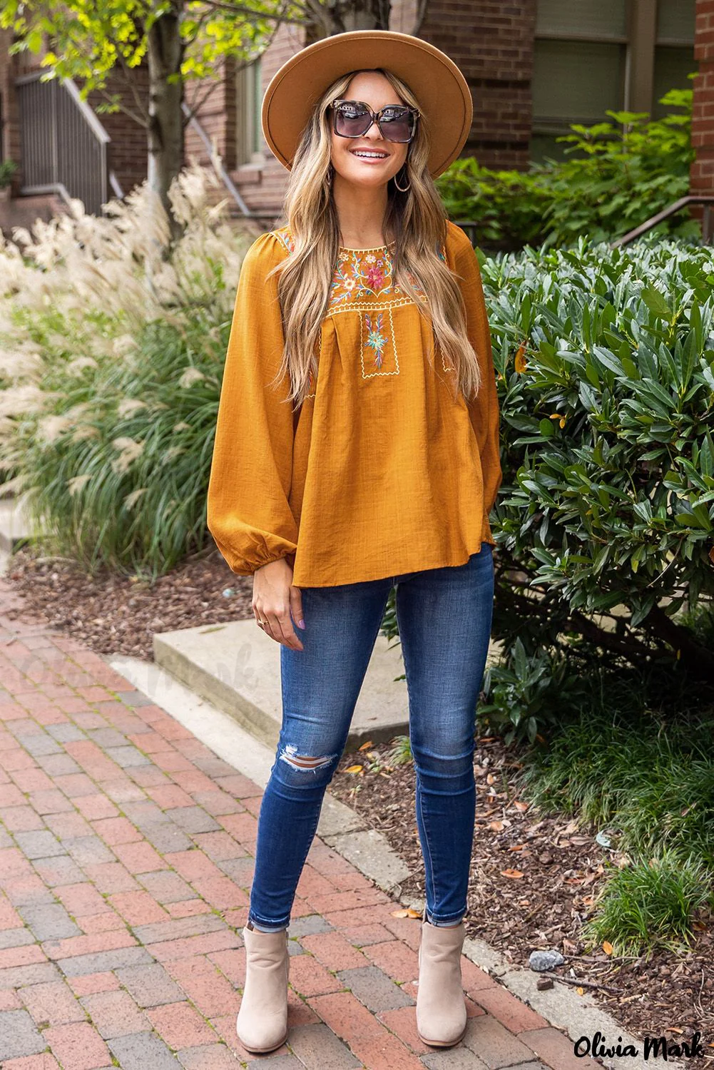 Deanwangkt - Orange blouse with embroidered flowers and puff sleeves - Deanwangkt