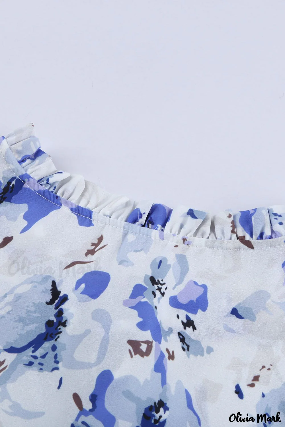 Deanwangkt - Blue Floral Smocked Blouse Cakewalk - Deanwangkt