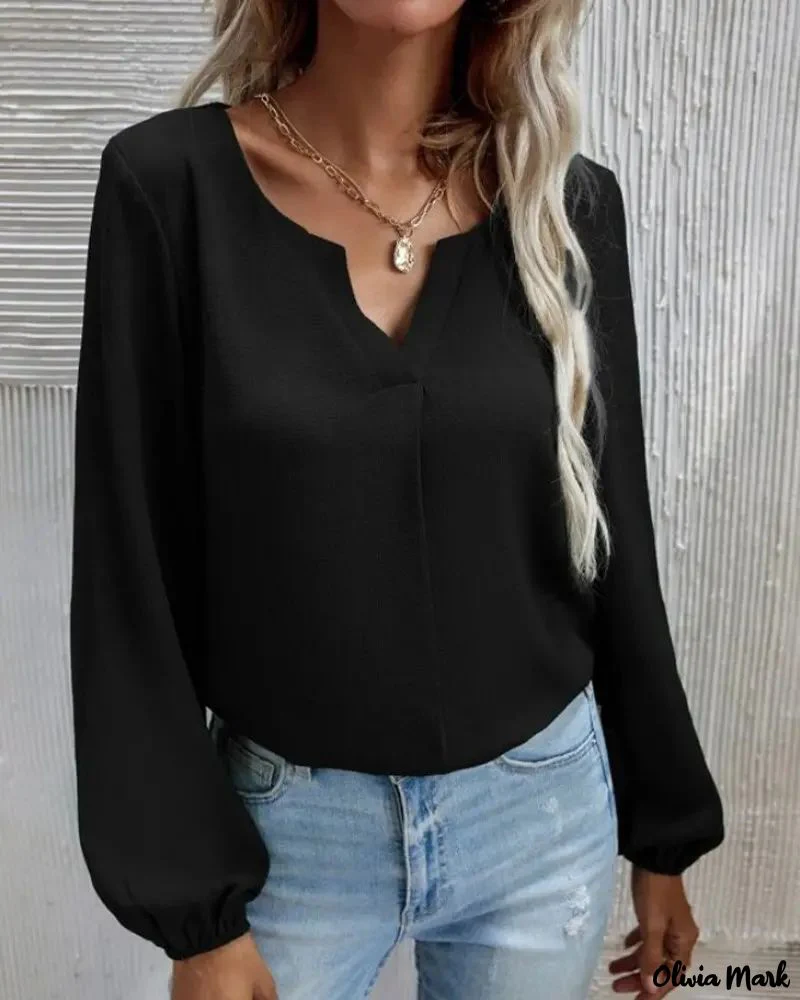 Deanwangkt - Solid Long Sleeve V-Cut Top - Deanwangkt