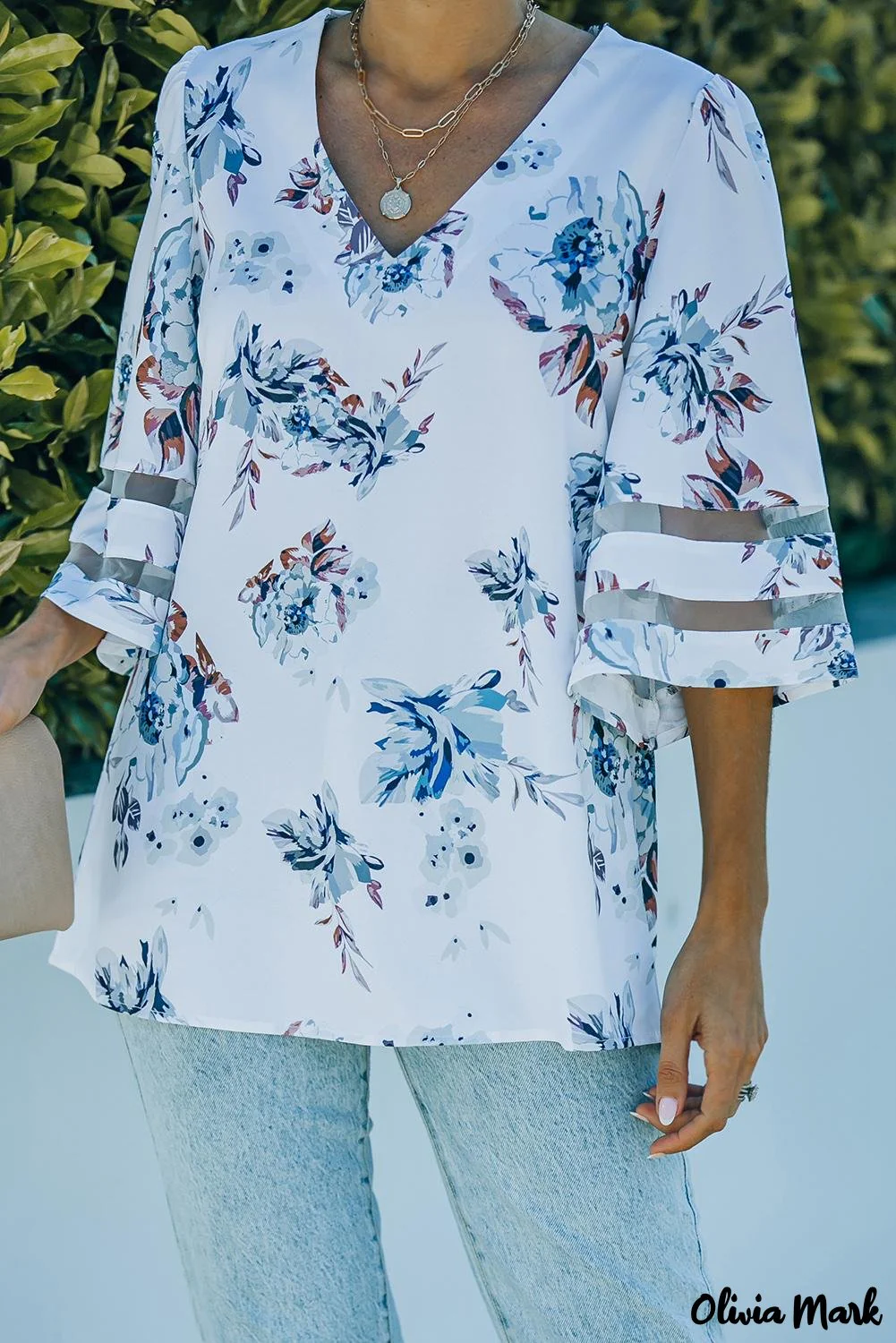 Deanwangkt - White floral blouse with 3/4 flared sleeves - Deanwangkt