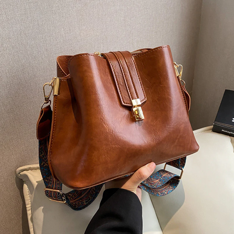 Buckle Decor Bucket Bag, Trendy Wide Strap Crossbody Bag, Women's Faux Leather Purse - Deanwangkt