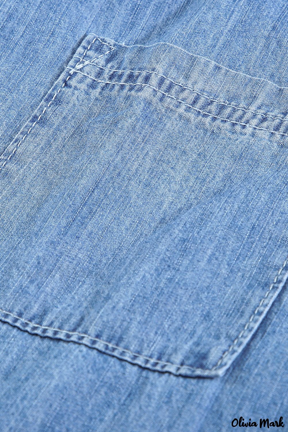 Deanwangkt - Buttoned denim shirt with turn-down collar and long sleeves - Deanwangkt