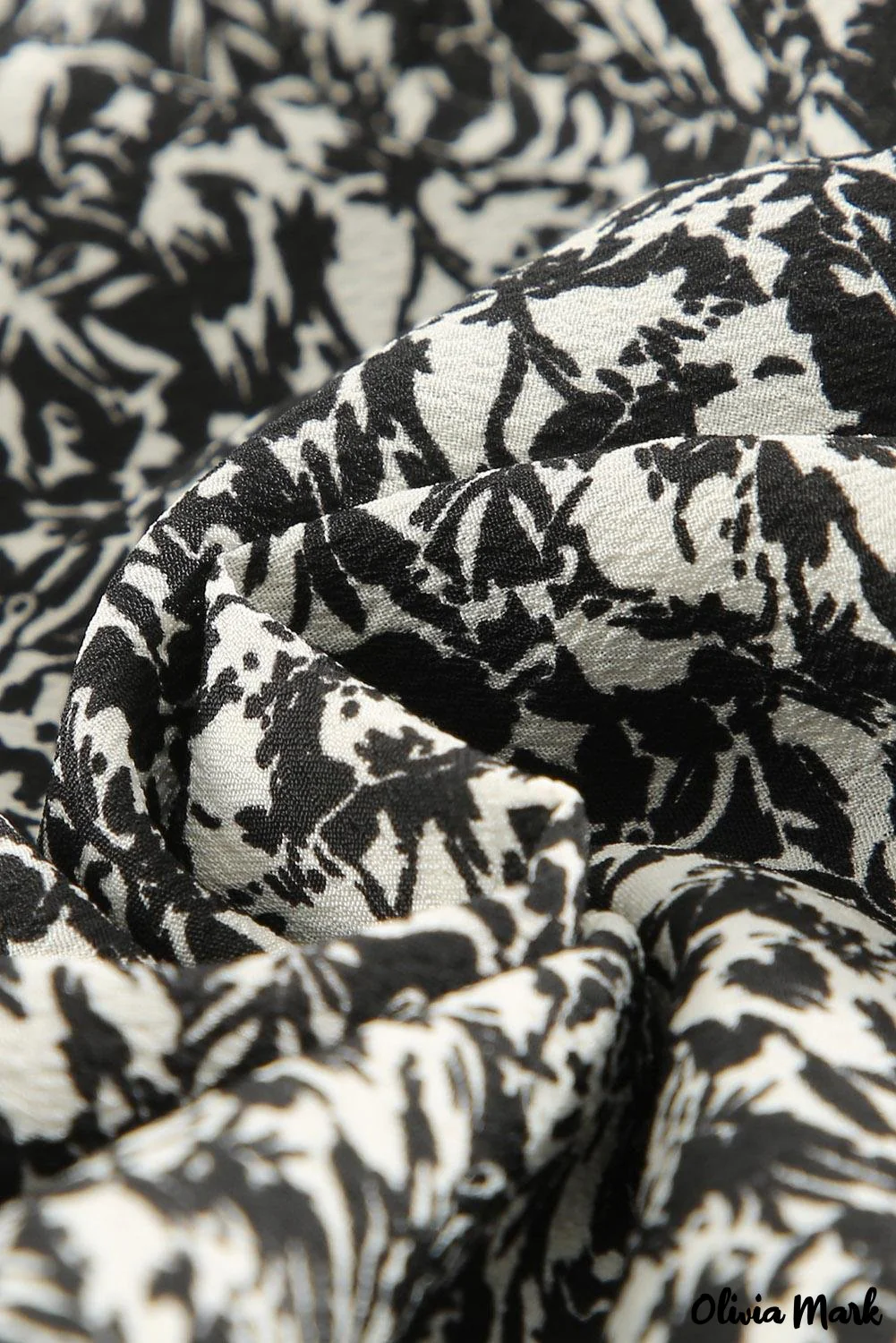 Deanwangkt - Black French shirt with floral print and ruffles - Deanwangkt