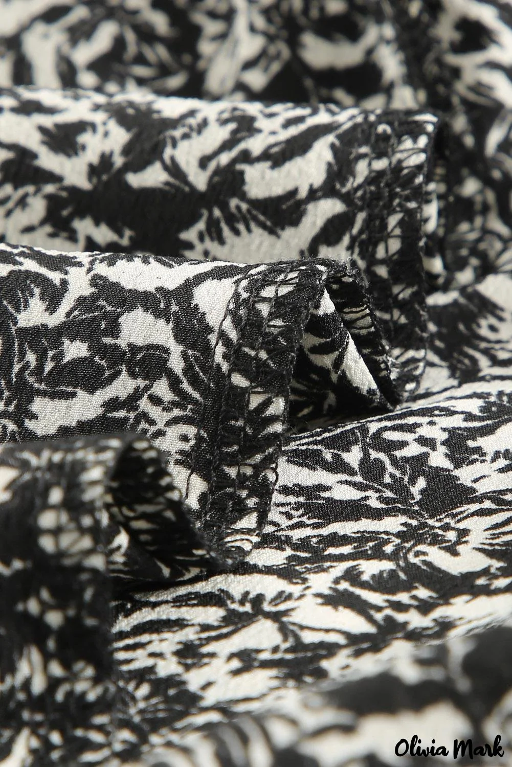 Deanwangkt - Black French shirt with floral print and ruffles - Deanwangkt