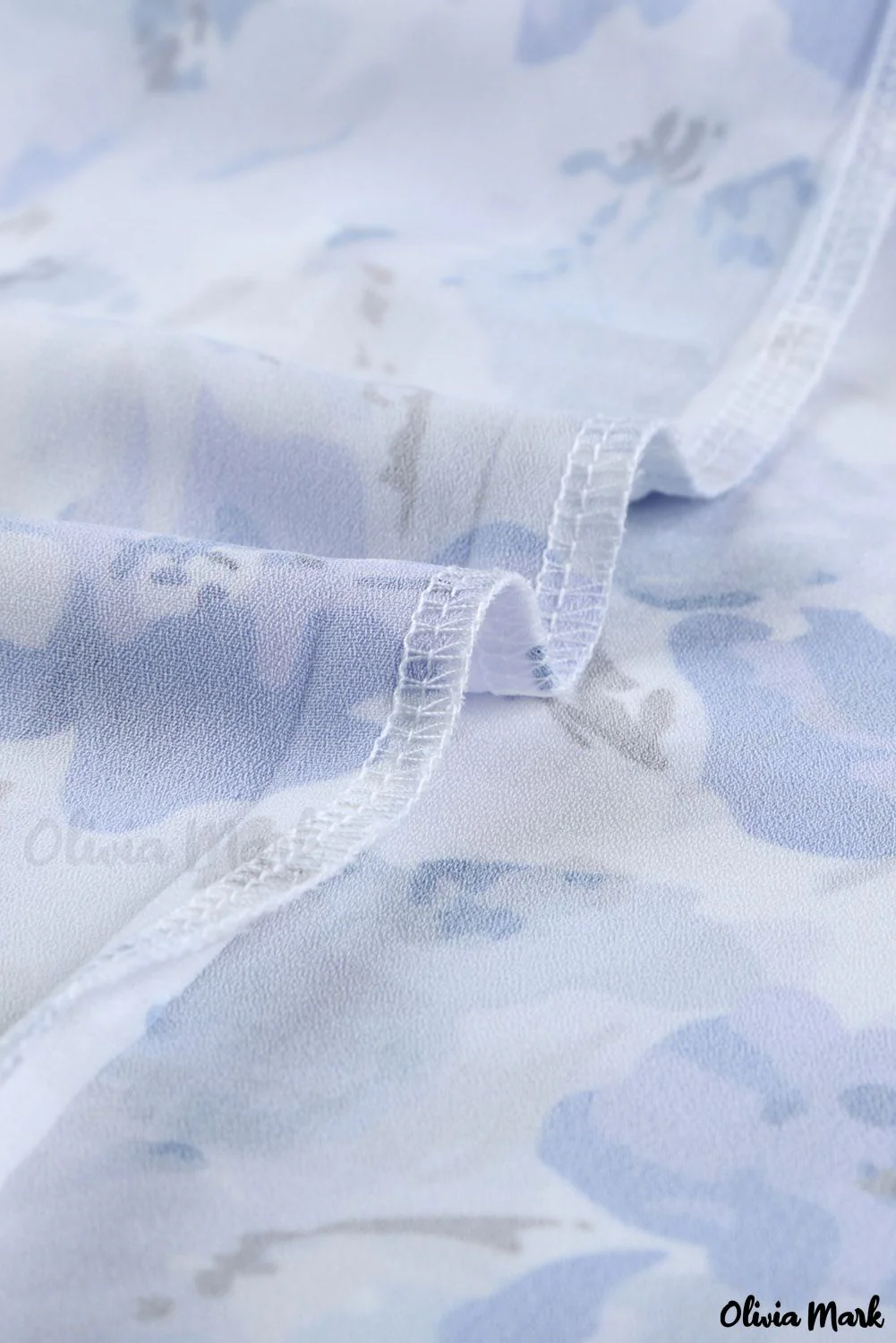 Deanwangkt - Blue Floral Smocked Blouse Cakewalk - Deanwangkt