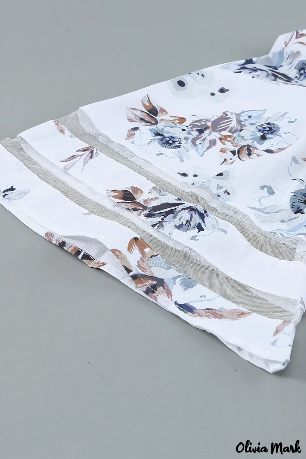 Deanwangkt - White floral blouse with 3/4 flared sleeves - Deanwangkt