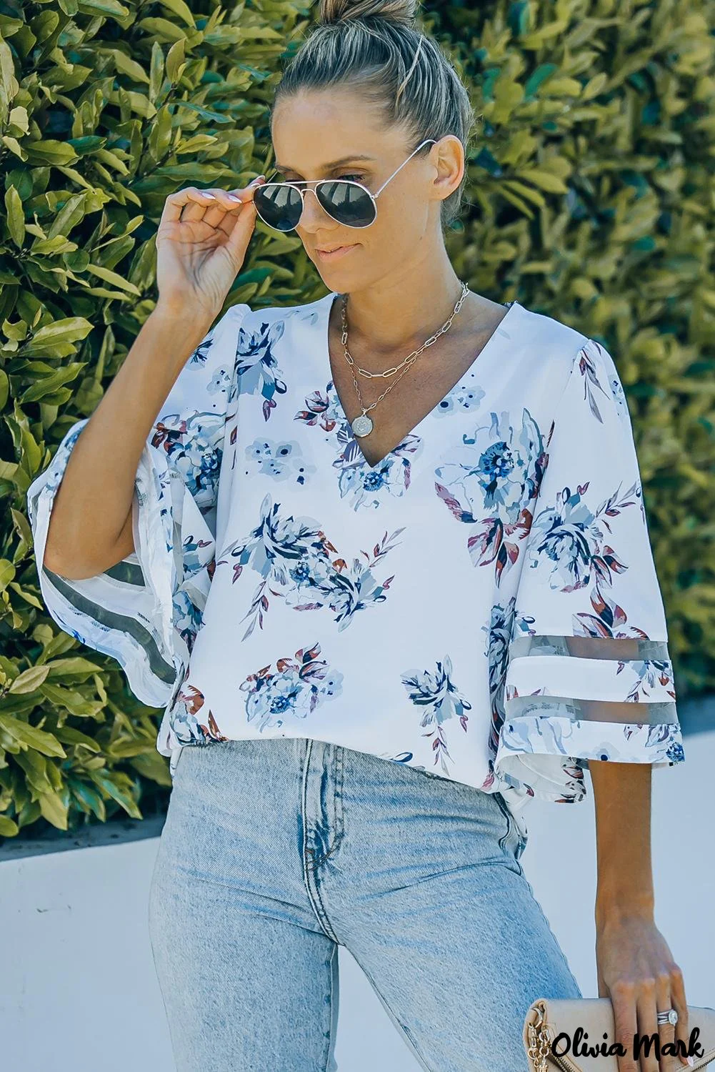 Deanwangkt - White floral blouse with 3/4 flared sleeves - Deanwangkt