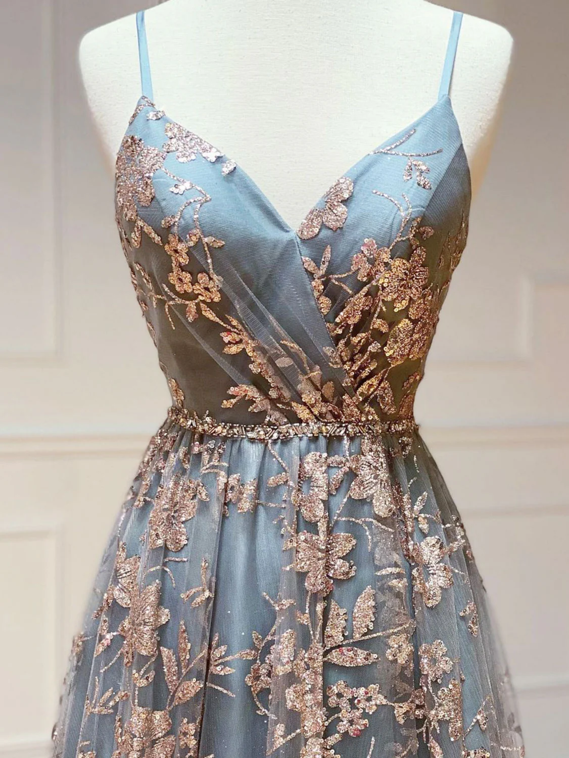 A-Line  V Neck Tulle Sequin Long Prom Dress, Backless Long Evening Dresses - Deanwangkt