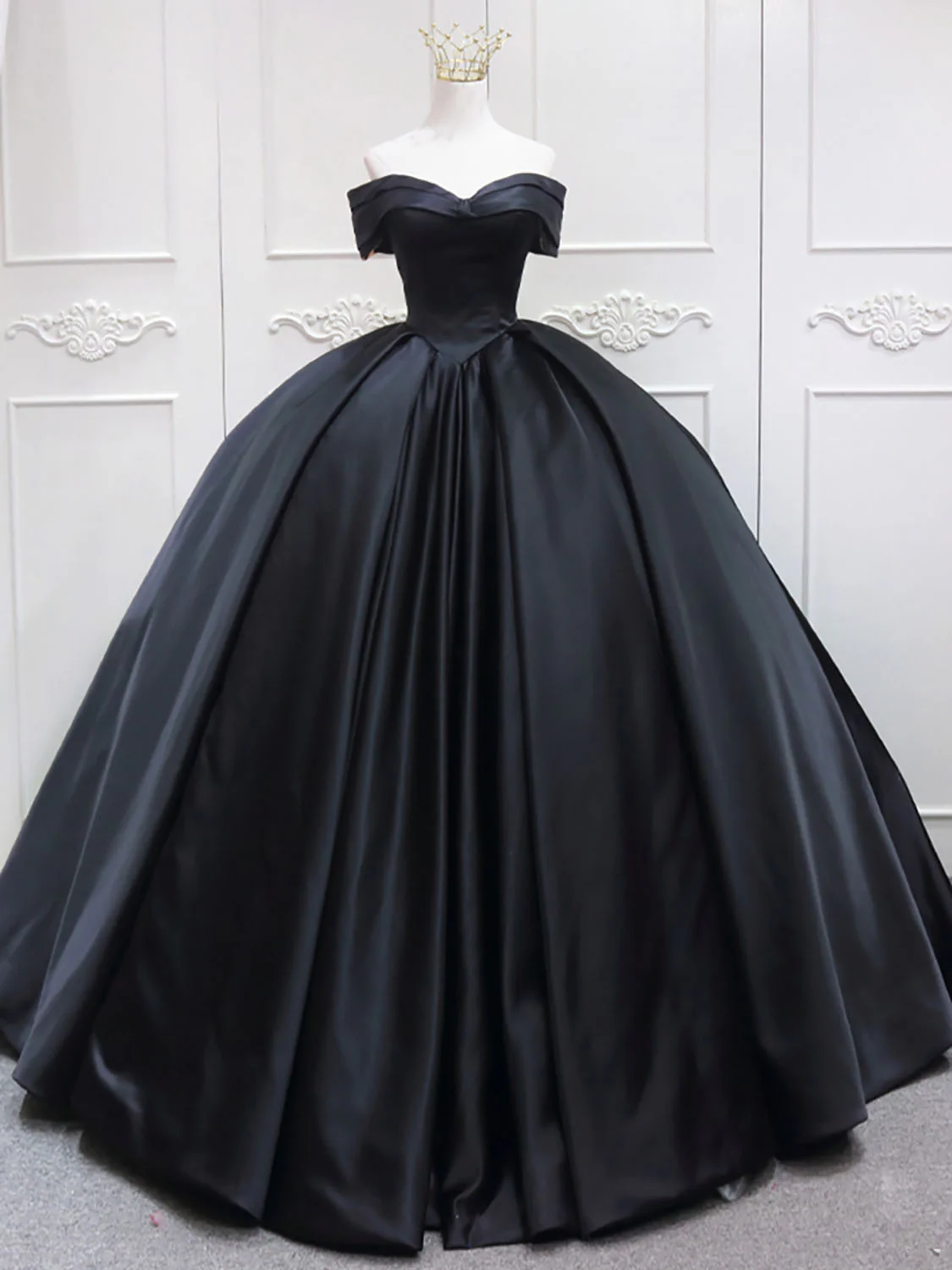 Black Sweetheart Neck Satin Long Prom Gown, Black Sweet 16 Dress - Deanwangkt