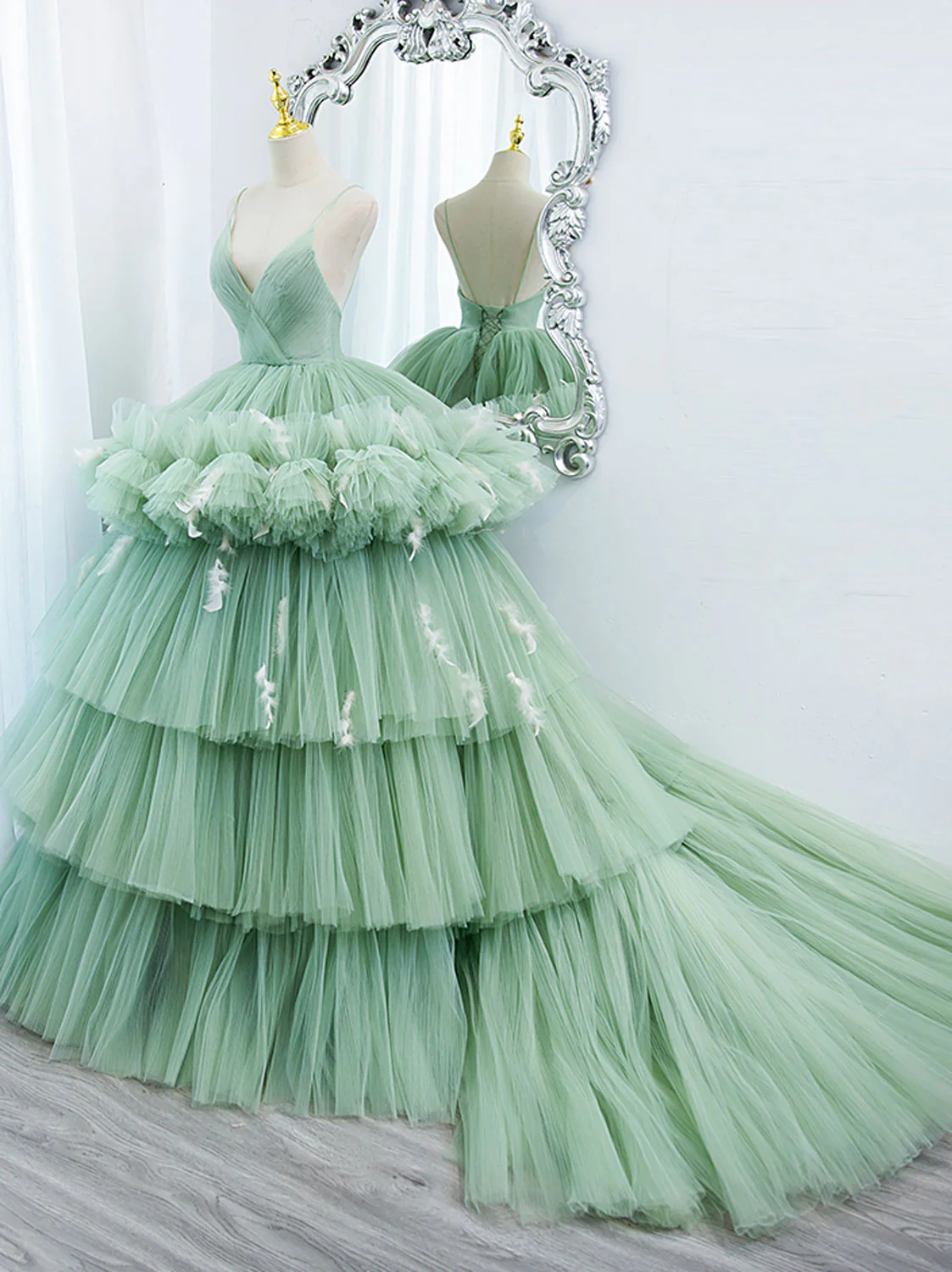 Green V Neck Tulle Long Prom Dresses,  Ball Gown Green Sweet 16 Dresses - Deanwangkt