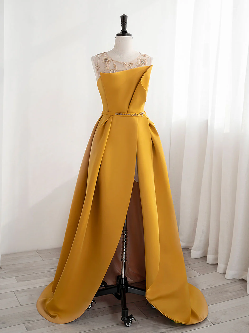 Scoop Neckline Satin Yellow Long Prom Dresses, Yellow Formal with Beading Sequin - Deanwangkt