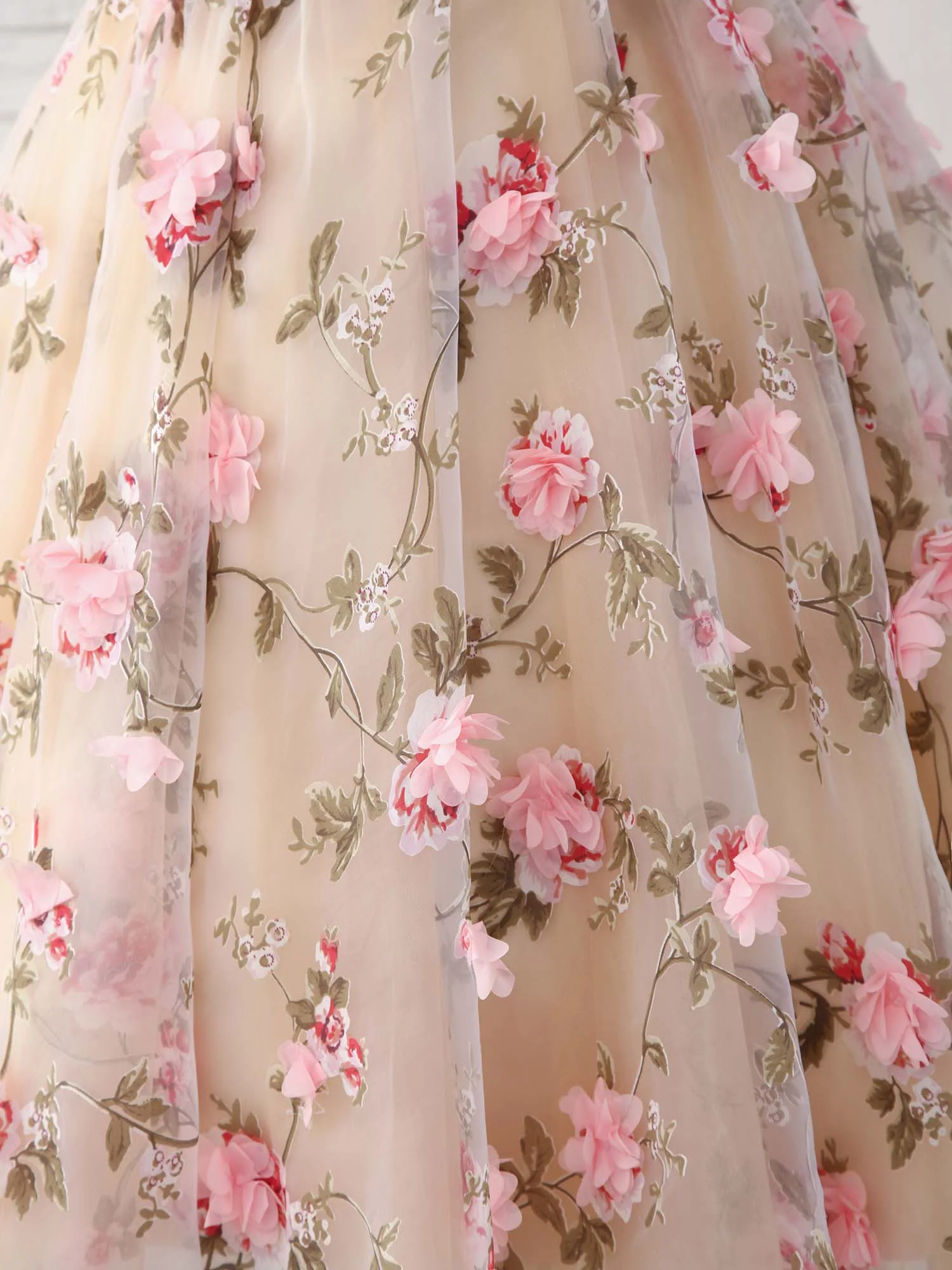 Unique Champagne 3D Applique Short Prom Dress Cute Homecoming Dress - Deanwangkt
