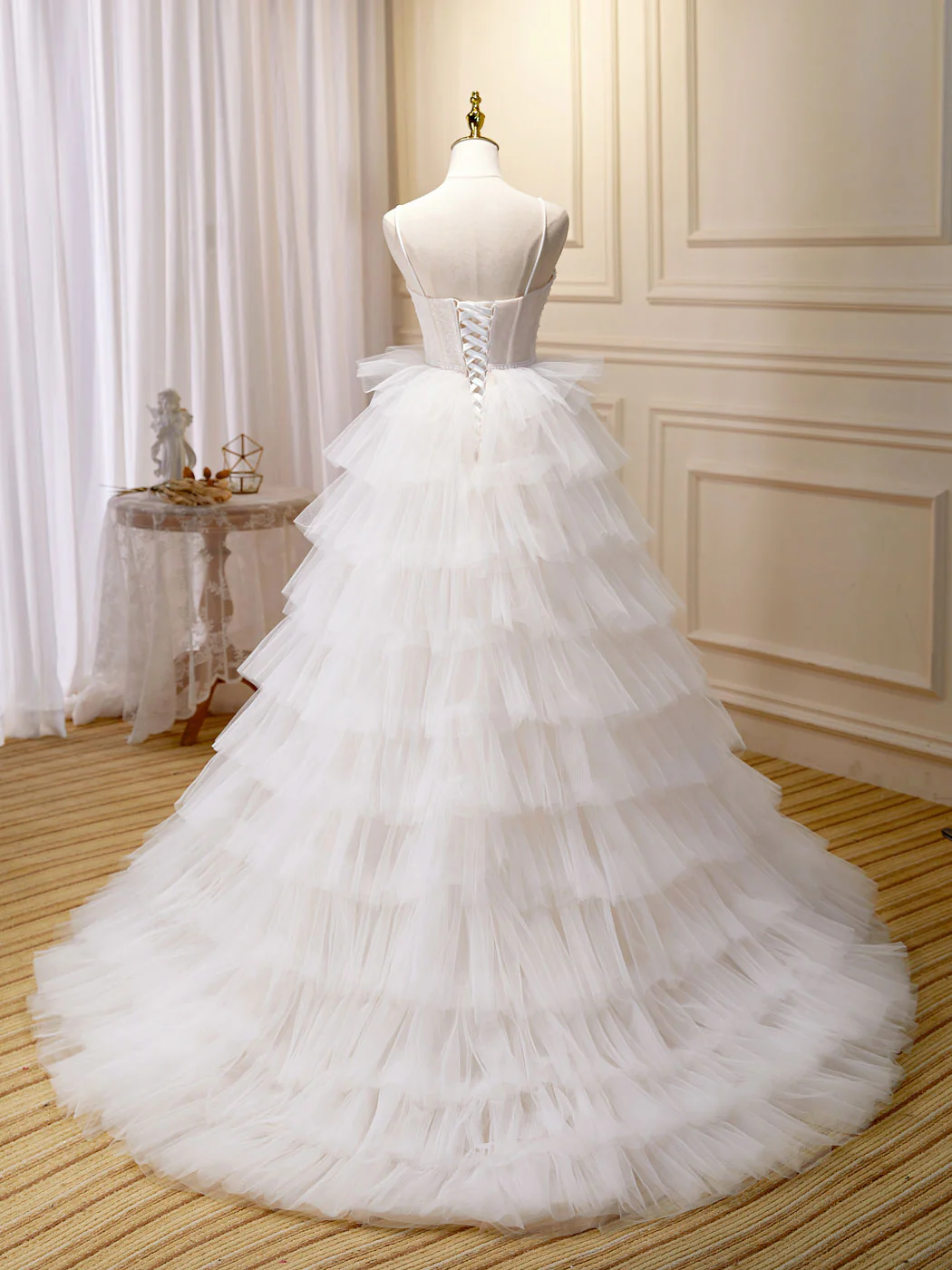 Ball-Gown/Princess Tulle White Long Prom Dresses With Beading Flower Cascading Ruffles - Deanwangkt