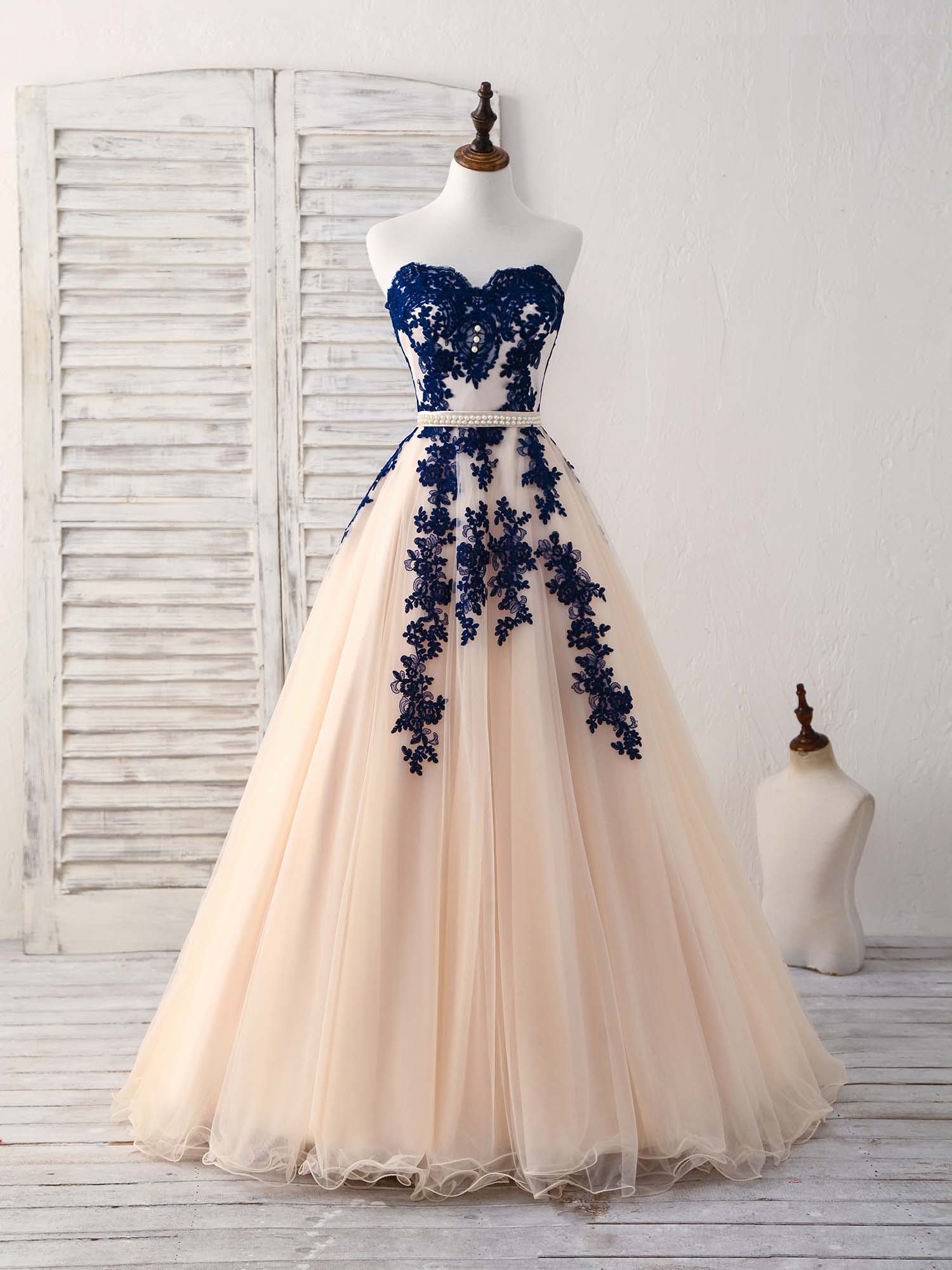 Elegant Sweetheart Tulle Lace Applique Blue Long Prom Dresses - Deanwangkt