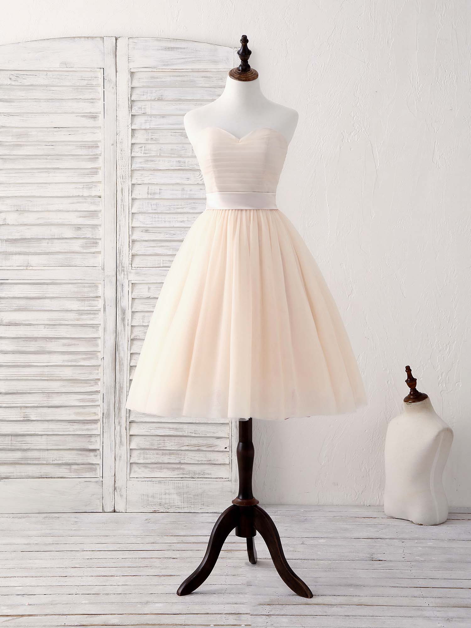 Simple Sweetheart Tulle Short Prom Dress Champagne Bridesmaid Dress - Deanwangkt