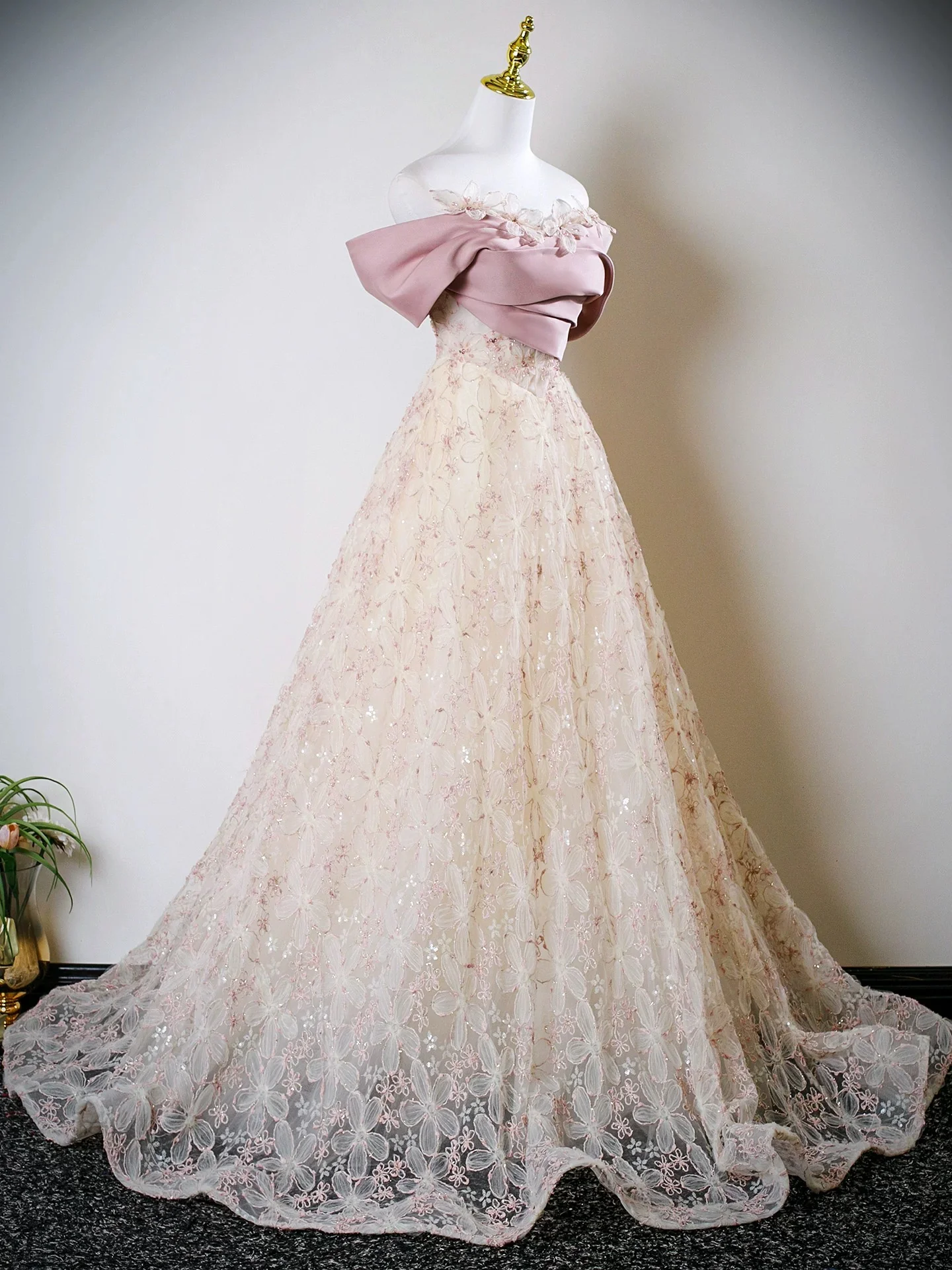 A-Line Off Shoulder Tulle Lace Champagne Long Prom Dress - Deanwangkt