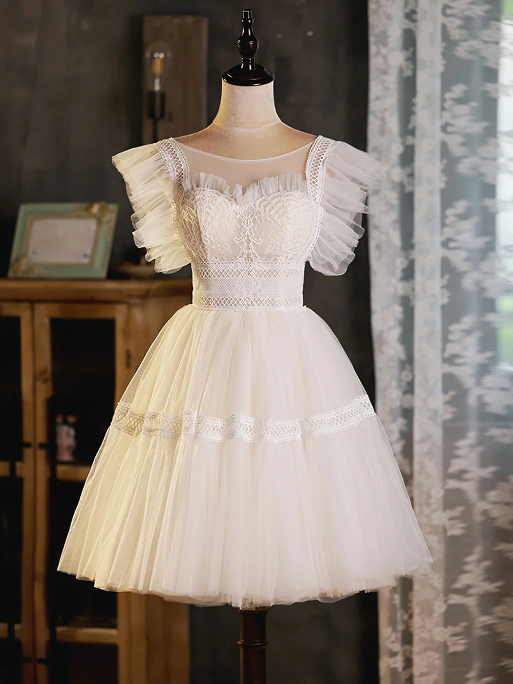 Light Champagne Round Neck Tulle Lace Short Prom Dress, Puffy Homecoming Dress - Deanwangkt