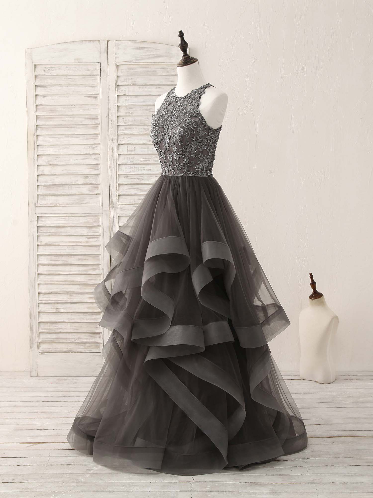 Unique Round Neck Lace Applique Tulle Long Prom Dresses - Deanwangkt