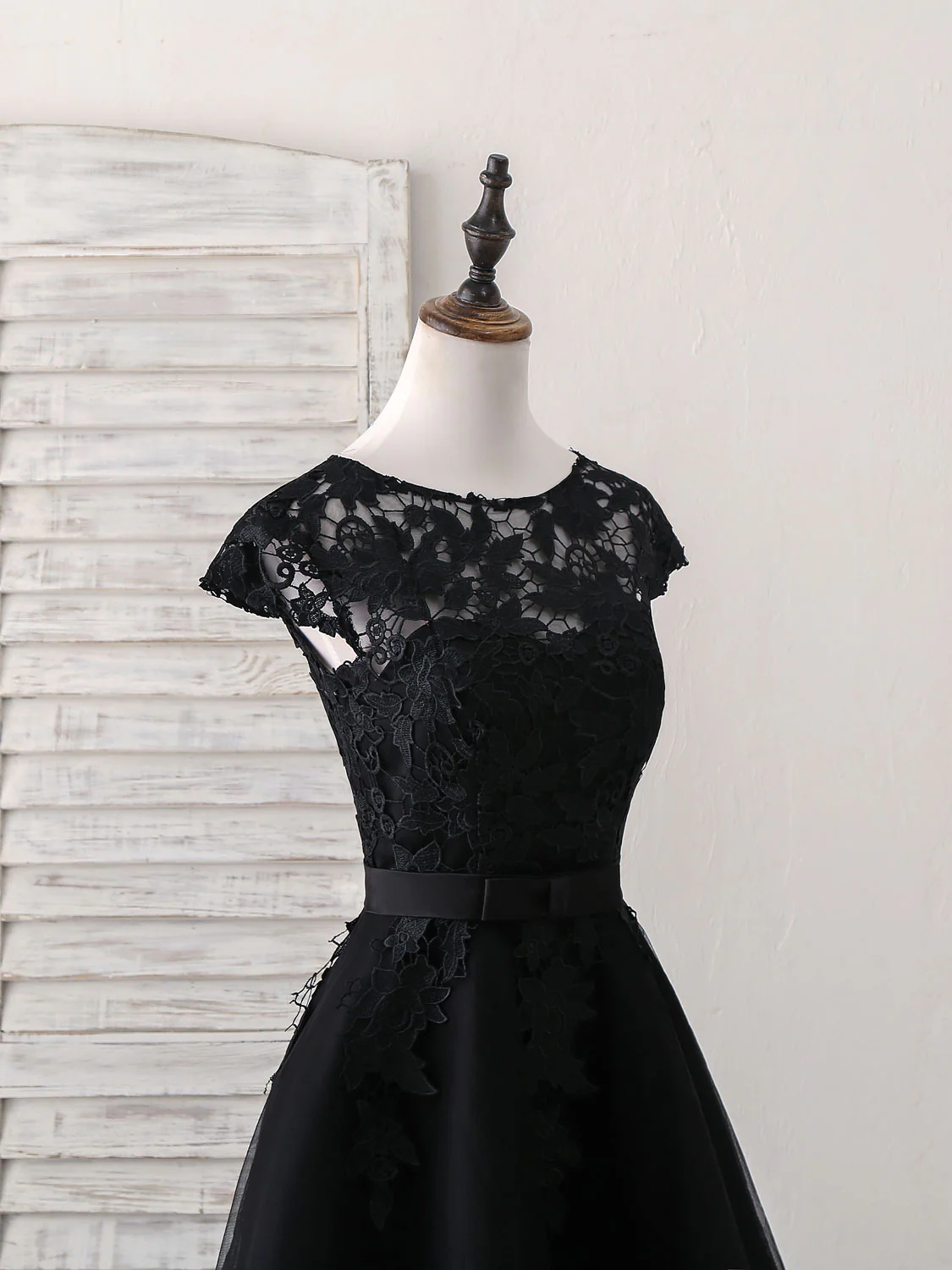 Black Round Neck Tulle Lace Applique Short Prom Dress, Black Homecoming Dress - Deanwangkt