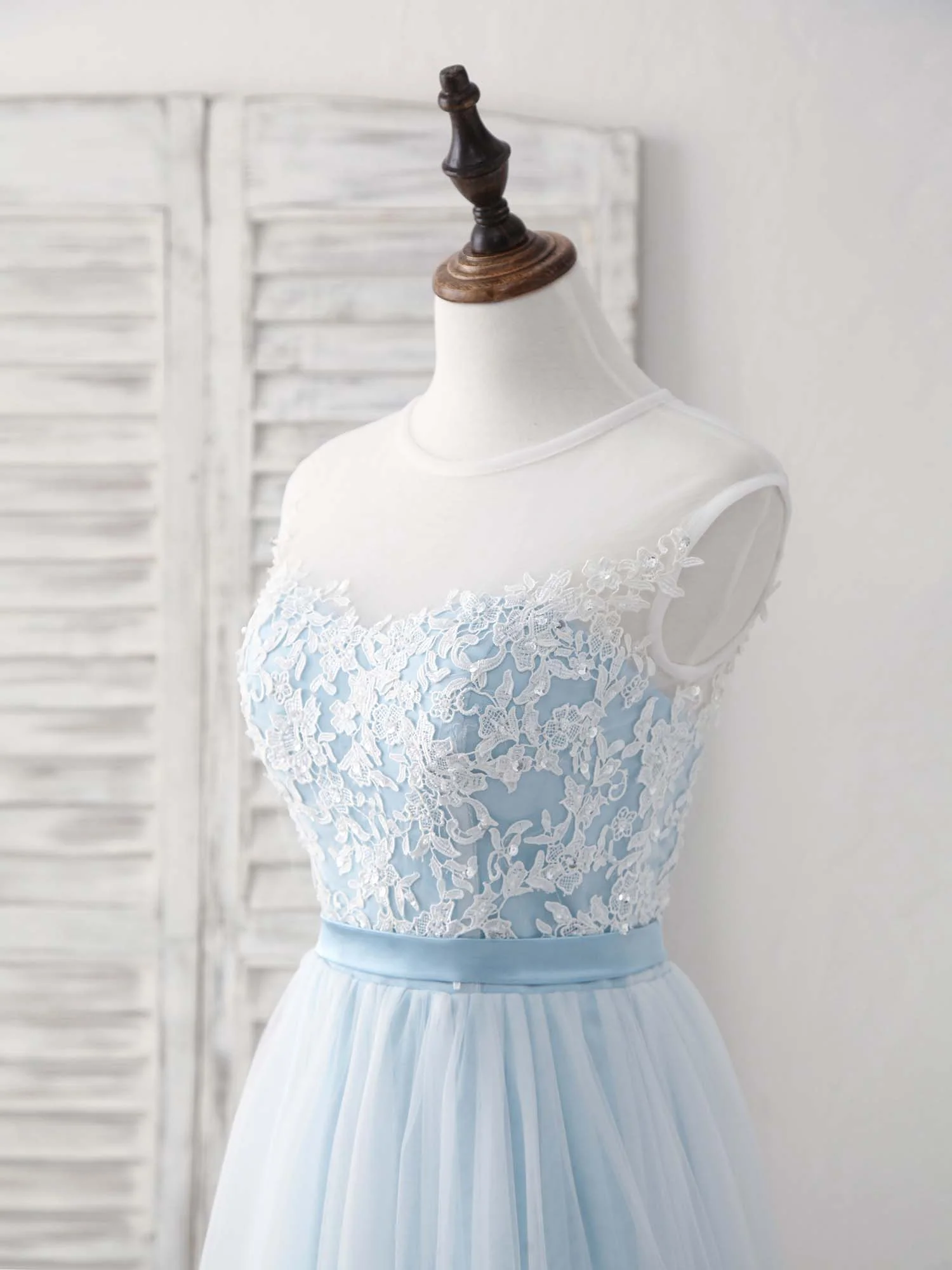 Blue Round Neck Tulle Lace Applique Long Prom Dresses - Deanwangkt