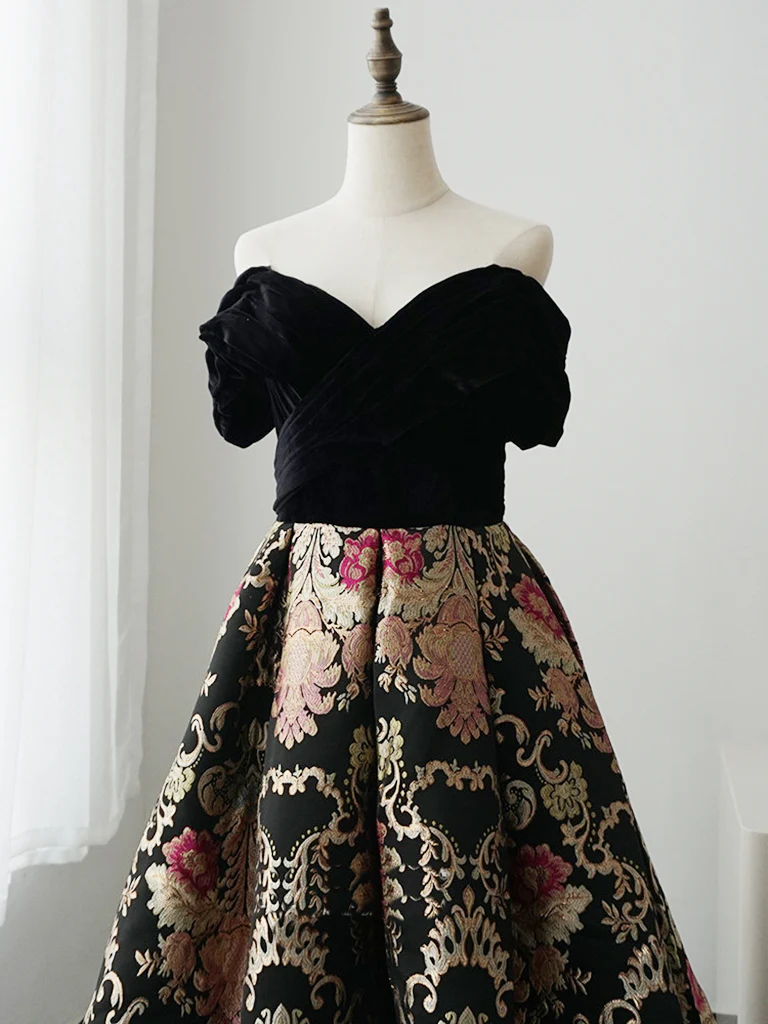 A-Line Sweetheart Neck Satin Black Long Prom Dress, Black Formal Dress - Deanwangkt