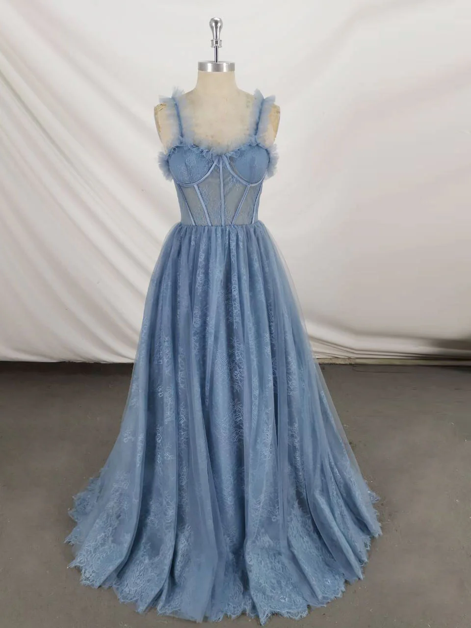 Gray Sweetheart Neck Tulle Lace Long Prom Dress Blue Formal Dress - Deanwangkt