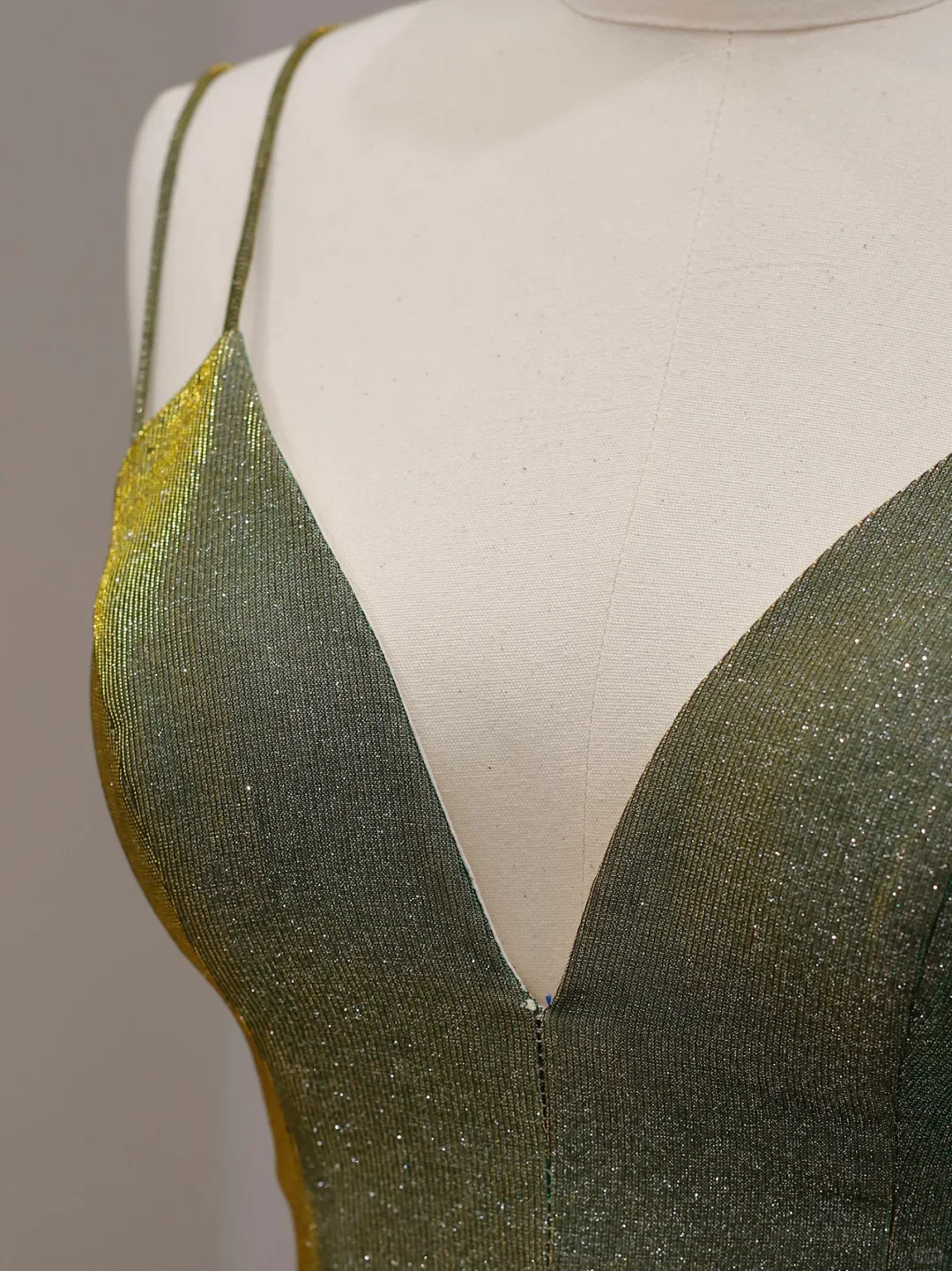 Elegant Glamour Ball Gown Spaghetti Straps Sequin Green Long Prom Dress Party Dress Evening Dresses DP1542 - Deanwangkt