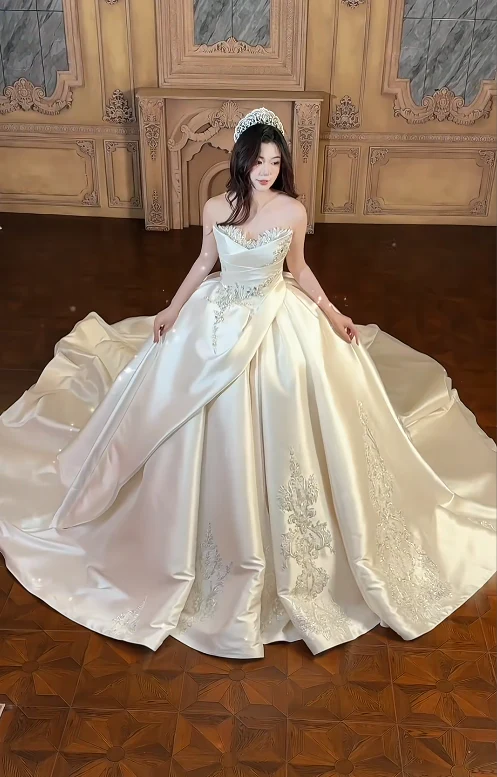 Timeless Sweetheart Ball Gown Satin Long Wedding Dresses White Bridal Gowns Sleeveless Bridal Dresses DP3977 - Deanwangkt