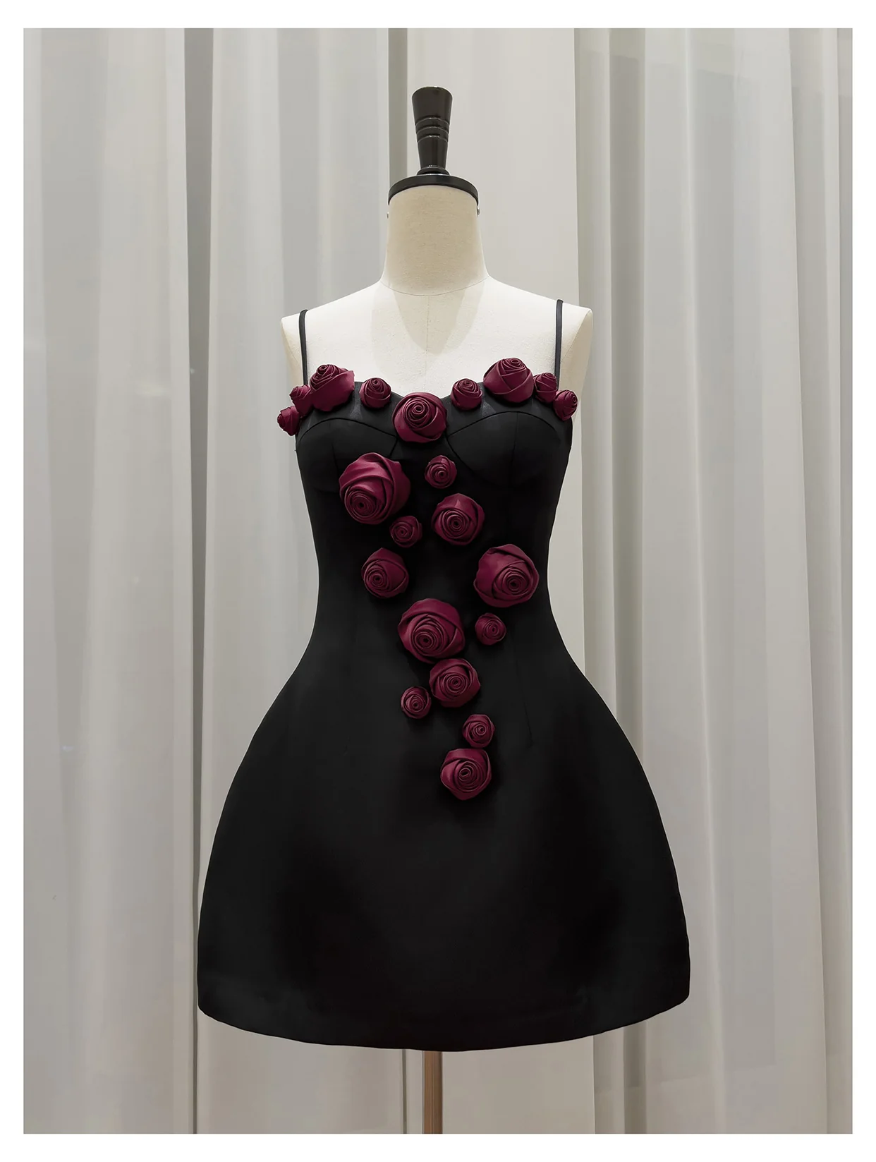 Pretty Ball Gown Spaghetti Straps Black Short Formal Homecoming Dresses Middle School Short 21st Birthday Outfits Graduation Dress Mini Cocktail Dresses DH2304 - Deanwangkt