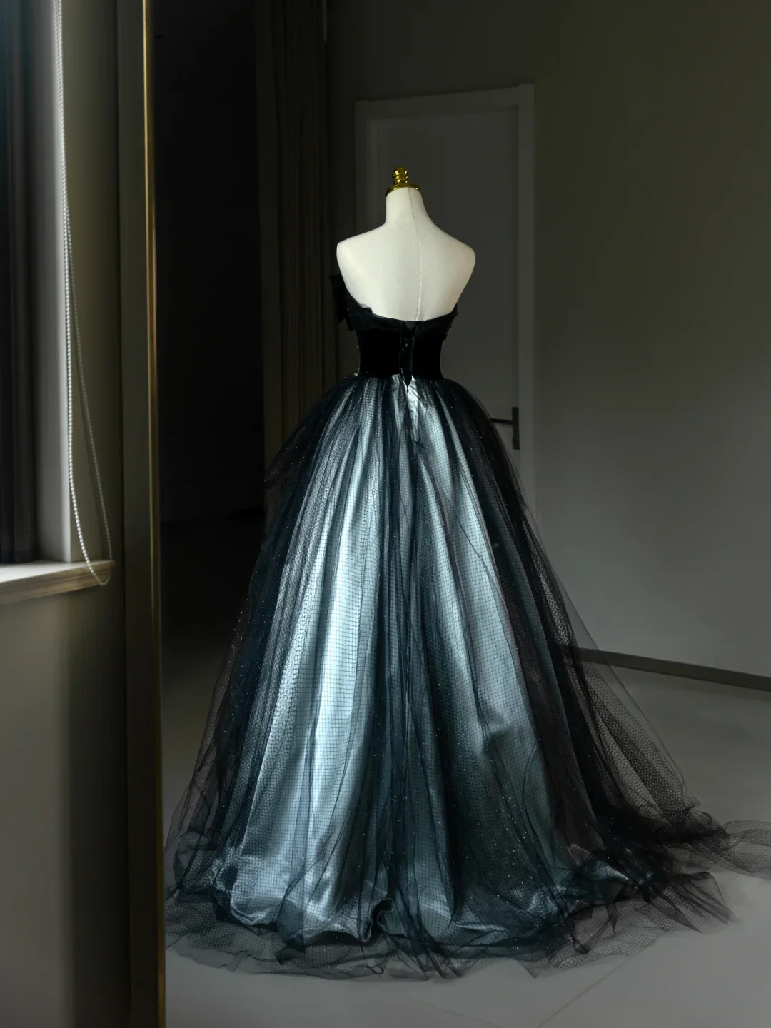 Pretty Ball Gown Strapless Black Tulle Long Lace Quinceanera Dress Formal Gowns Sweet 17 Dresses Vestido De 15 Anos Sweet 16 Dress DH2064 - Deanwangkt